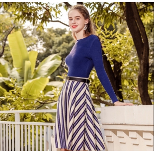 套装裙秋装新款针织长袖毛衣衫女+时尚条纹半身裙两件套